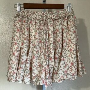 Paper Crane Women’s Skort Size Small